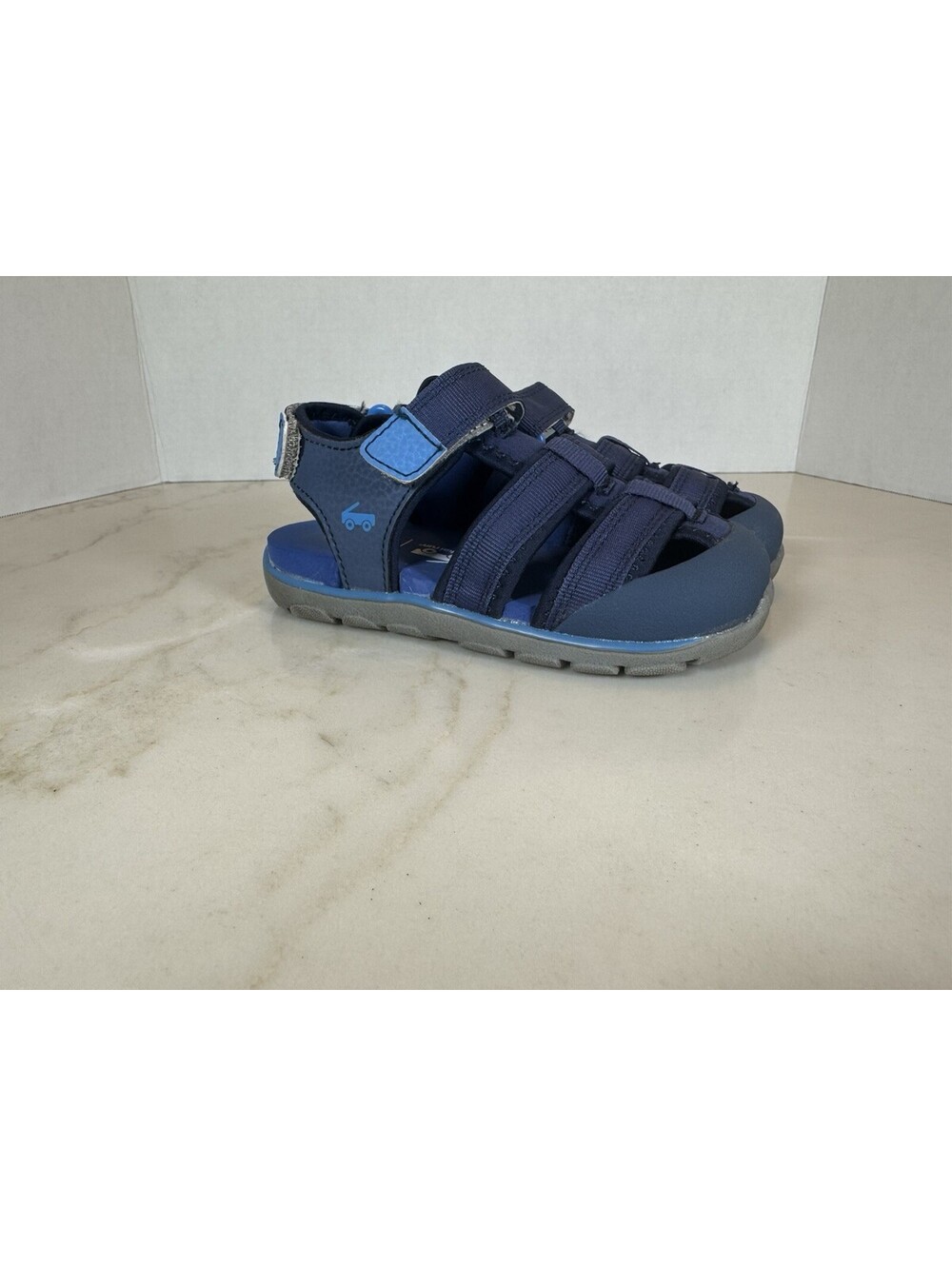 See Kai Run Kids Blue Closed Toe Fisherman Sandals Size 9 EU 25